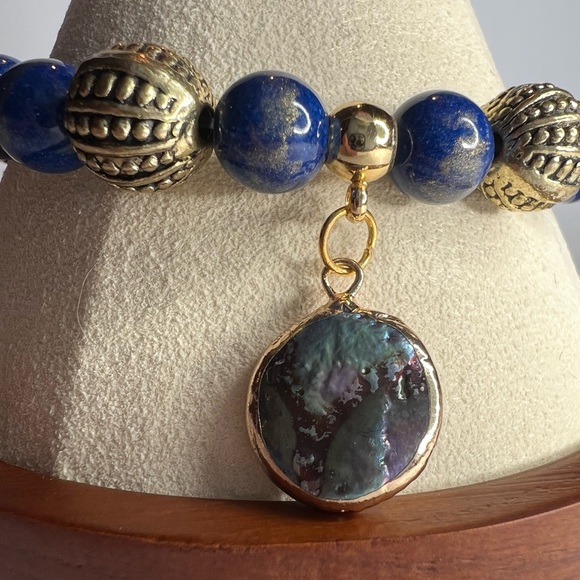 Deep royal blue bracelet with gold accents - Picture 2 of 2